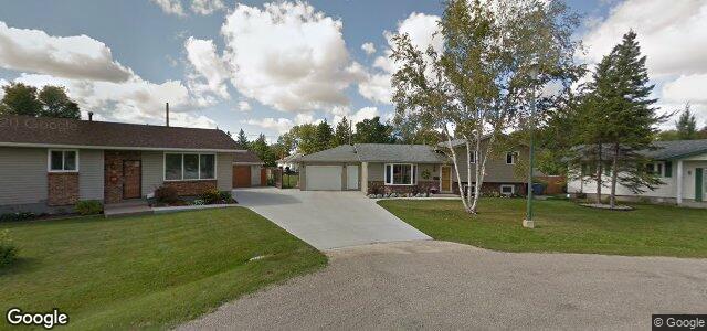 Larawan ng 32 Dumore Bay sa Winnipeg, Manitoba