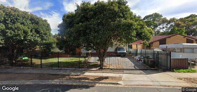 Larawan ng 39 Malone Street sa Winnipeg, Manitoba