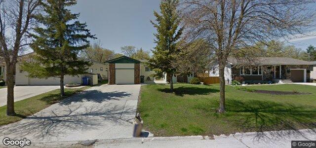 Larawan ng 50 Savoy Crescent sa Winnipeg, Manitoba