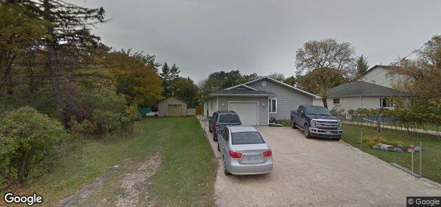 Larawan ng 526 Charleswood Road sa Winnipeg, Manitoba