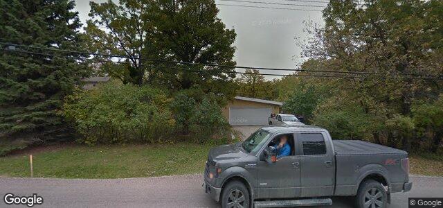 Larawan ng 541 Charleswood Road sa Winnipeg, Manitoba