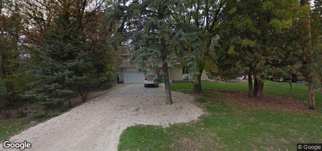 Larawan ng 550 Charleswood Road sa Winnipeg, Manitoba