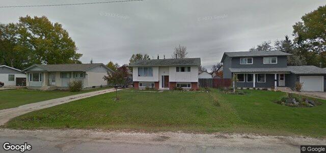 Larawan ng 5821 Rannock Avenue sa Winnipeg, Manitoba