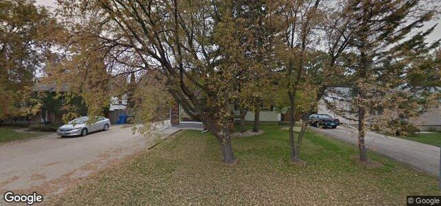 Larawan ng 594 Charleswood Road sa Winnipeg, Manitoba