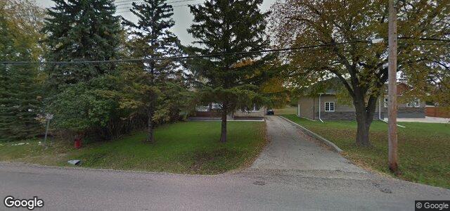 Larawan ng 595 Charleswood Road sa Winnipeg, Manitoba