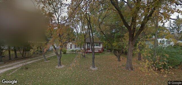 Larawan ng 650 Charleswood Road sa Winnipeg, Manitoba