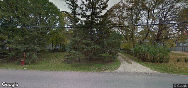 Larawan ng 651 Charleswood Road sa Winnipeg, Manitoba