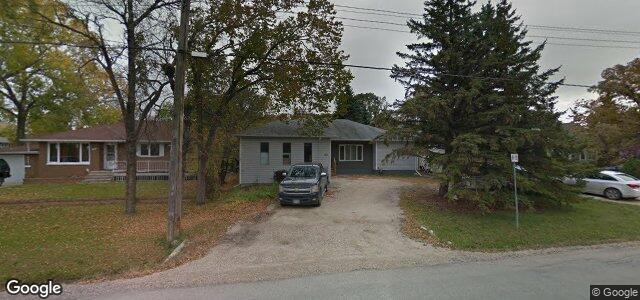 Larawan ng 699 Charleswood Road sa Winnipeg, Manitoba