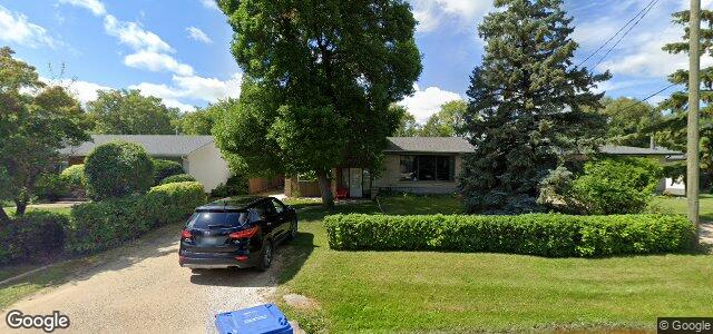 Larawan ng 702 Community Row sa Winnipeg, Manitoba