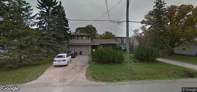 Larawan ng 705 Charleswood Road sa Winnipeg, Manitoba