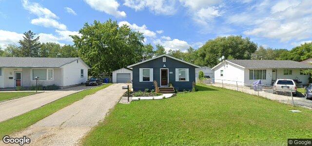 Larawan ng 722 Community Row sa Winnipeg, Manitoba