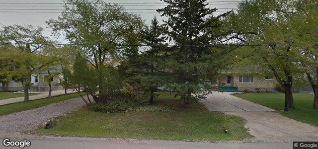 743 Charleswood Road（加拿大曼尼托巴省溫尼伯市）房屋照片