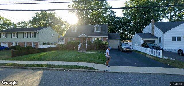 Photo of 780 Berkley Street in Winnipeg, Manitoba