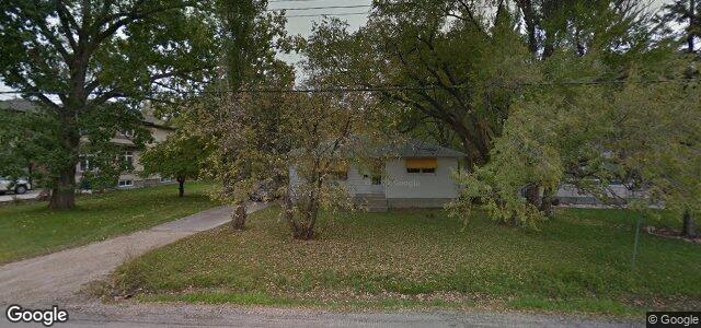 Larawan ng 805 Charleswood Road sa Winnipeg, Manitoba