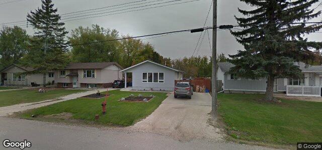 Larawan ng 821 Charleswood Road sa Winnipeg, Manitoba