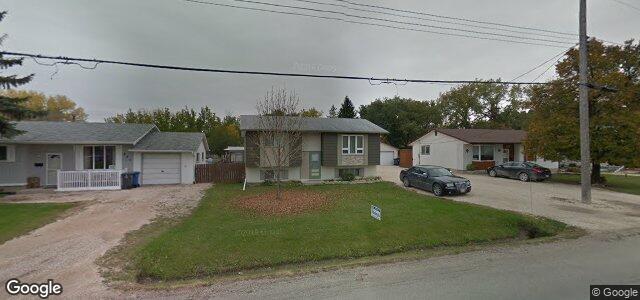 Larawan ng 829 Charleswood Road sa Winnipeg, Manitoba