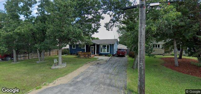 Larawan ng 871 Charleswood Road sa Winnipeg, Manitoba