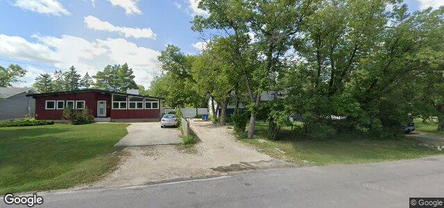 Larawan ng 890 Charleswood Road sa Winnipeg, Manitoba