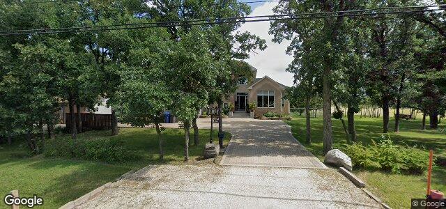 Larawan ng 895 Charleswood Road sa Winnipeg, Manitoba