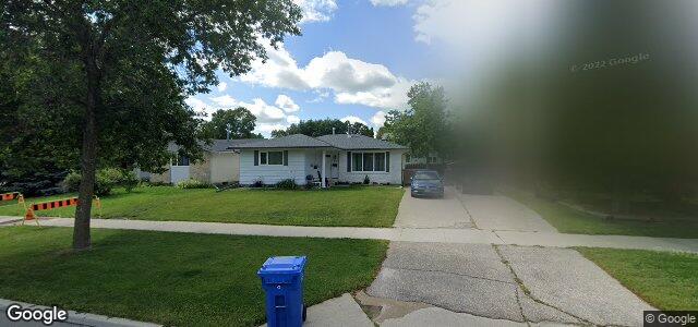 Larawan ng 90 Malone Street sa Winnipeg, Manitoba