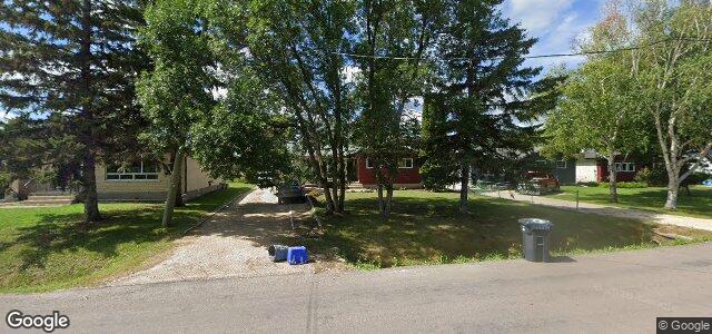 Larawan ng 906 Charleswood Road sa Winnipeg, Manitoba