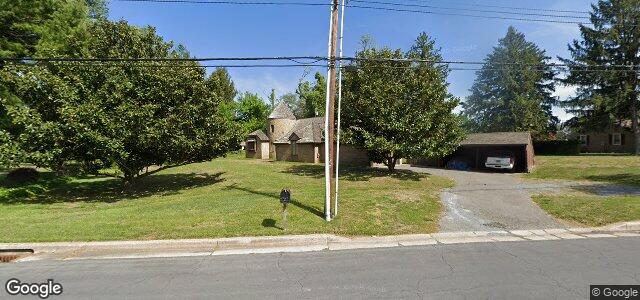 Larawan ng 111 Old Mill Road sa Winnipeg, Manitoba