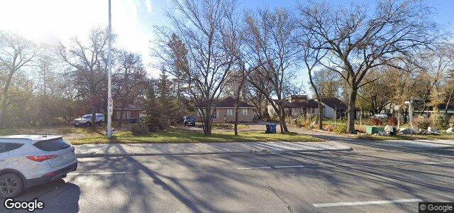 Larawan ng 2090 Portage Avenue sa Winnipeg, Manitoba