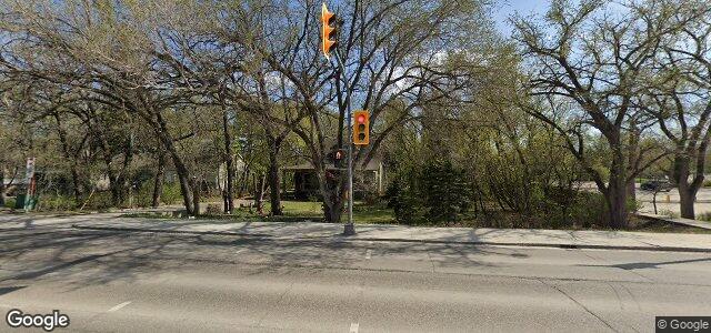 2106 Portage Avenue（加拿大曼尼托巴省温尼伯市）房屋照片