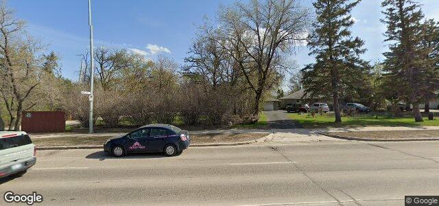 Larawan ng 2182 Portage Avenue sa Winnipeg, Manitoba