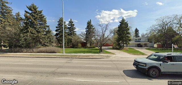 Larawan ng 2254 Portage Avenue sa Winnipeg, Manitoba