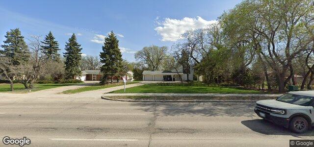 Larawan ng 2262 Portage Avenue sa Winnipeg, Manitoba