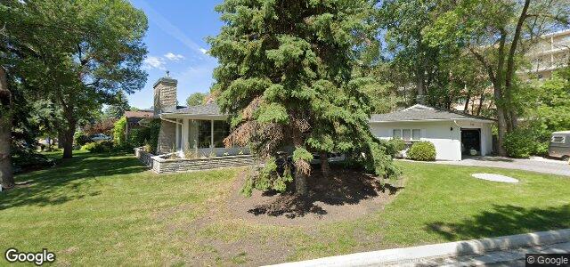 Larawan ng 2427 Assiniboine Crescent sa Winnipeg, Manitoba