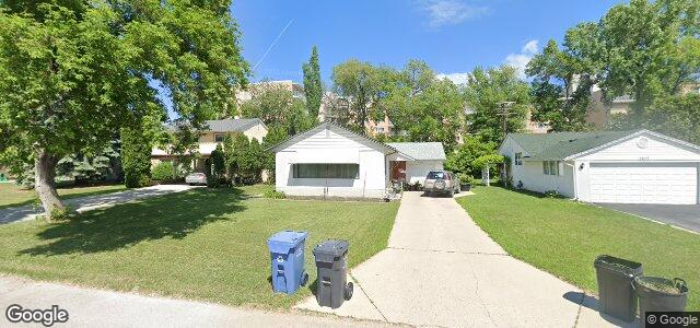 Larawan ng 2441 Assiniboine Crescent sa Winnipeg, Manitoba
