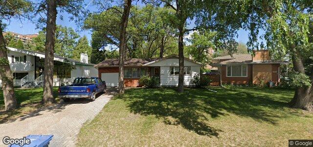 2475 Assiniboine Crescent（加拿大曼尼托巴省溫尼伯市）房屋照片