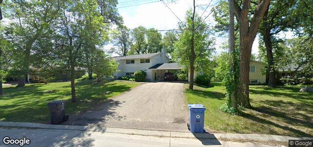 Larawan ng 2488 Assiniboine Crescent sa Winnipeg, Manitoba