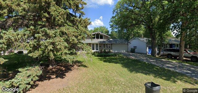 Larawan ng 2507 Assiniboine Crescent sa Winnipeg, Manitoba