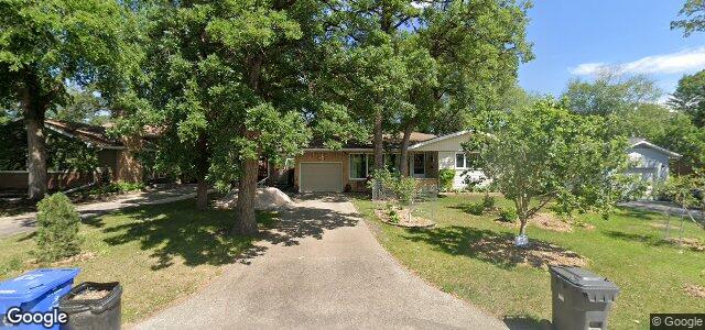 Larawan ng 2515 Assiniboine Crescent sa Winnipeg, Manitoba