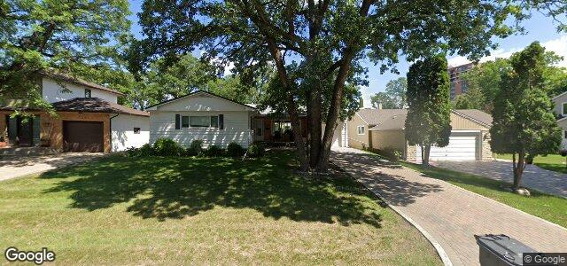 Larawan ng 2547 Assiniboine Crescent sa Winnipeg, Manitoba