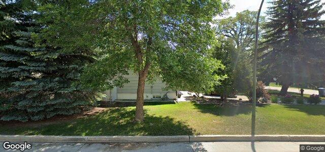 Larawan ng 2559 Assiniboine Crescent sa Winnipeg, Manitoba