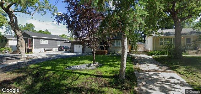 Larawan ng 2599 Assiniboine Crescent sa Winnipeg, Manitoba