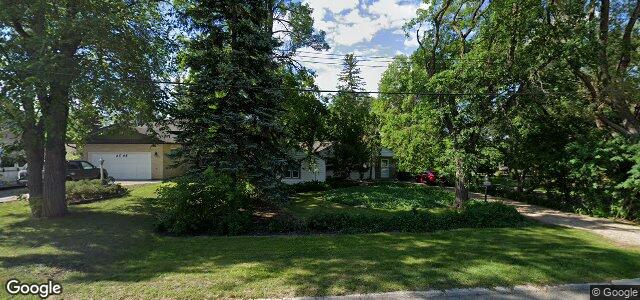 Larawan ng 2600 Assiniboine Crescent sa Winnipeg, Manitoba