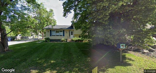 Larawan ng 2605 Assiniboine Crescent sa Winnipeg, Manitoba