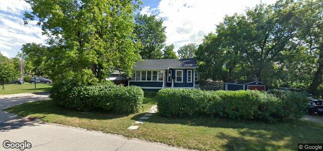 Larawan ng 2611 Assiniboine Crescent sa Winnipeg, Manitoba