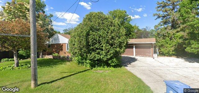 Larawan ng 2614 Assiniboine Crescent sa Winnipeg, Manitoba