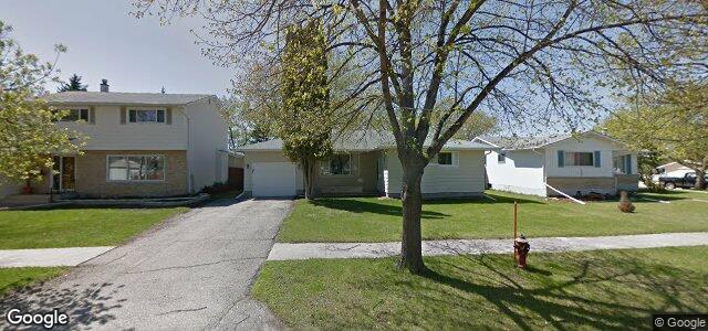 Larawan ng 130 Emerald Grove Drive sa Winnipeg, Manitoba