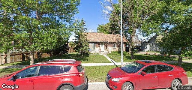 Larawan ng 200 Wallasey Street sa Winnipeg, Manitoba
