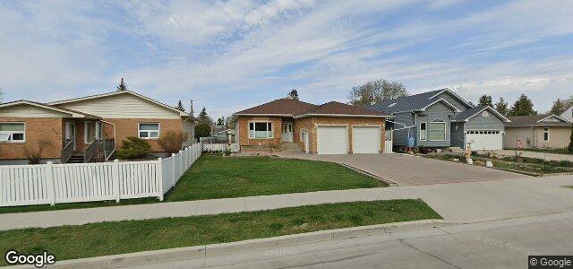 Larawan ng 226 Thompson Drive sa Winnipeg, Manitoba