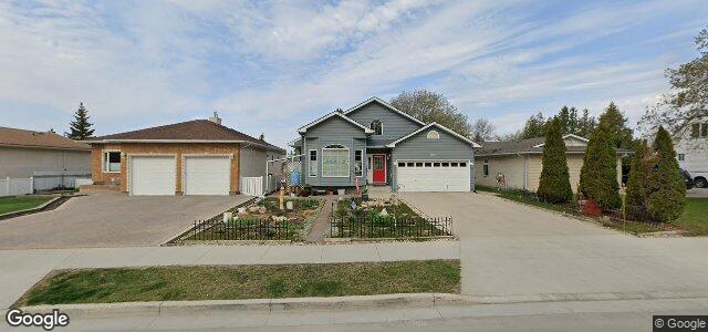 Larawan ng 230 Thompson Drive sa Winnipeg, Manitoba