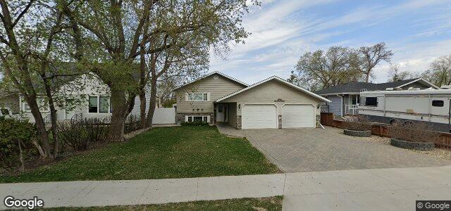 Photo of 238 Thompson Drive in Winnipeg, Manitoba