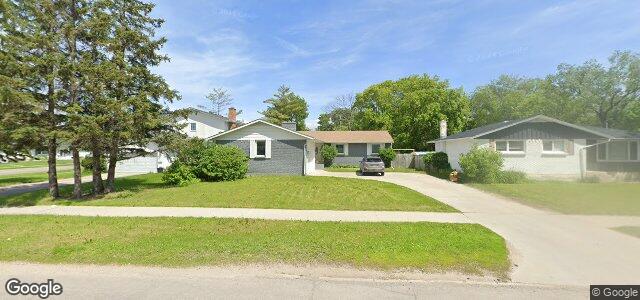 Larawan ng 249 Ronald Street sa Winnipeg, Manitoba